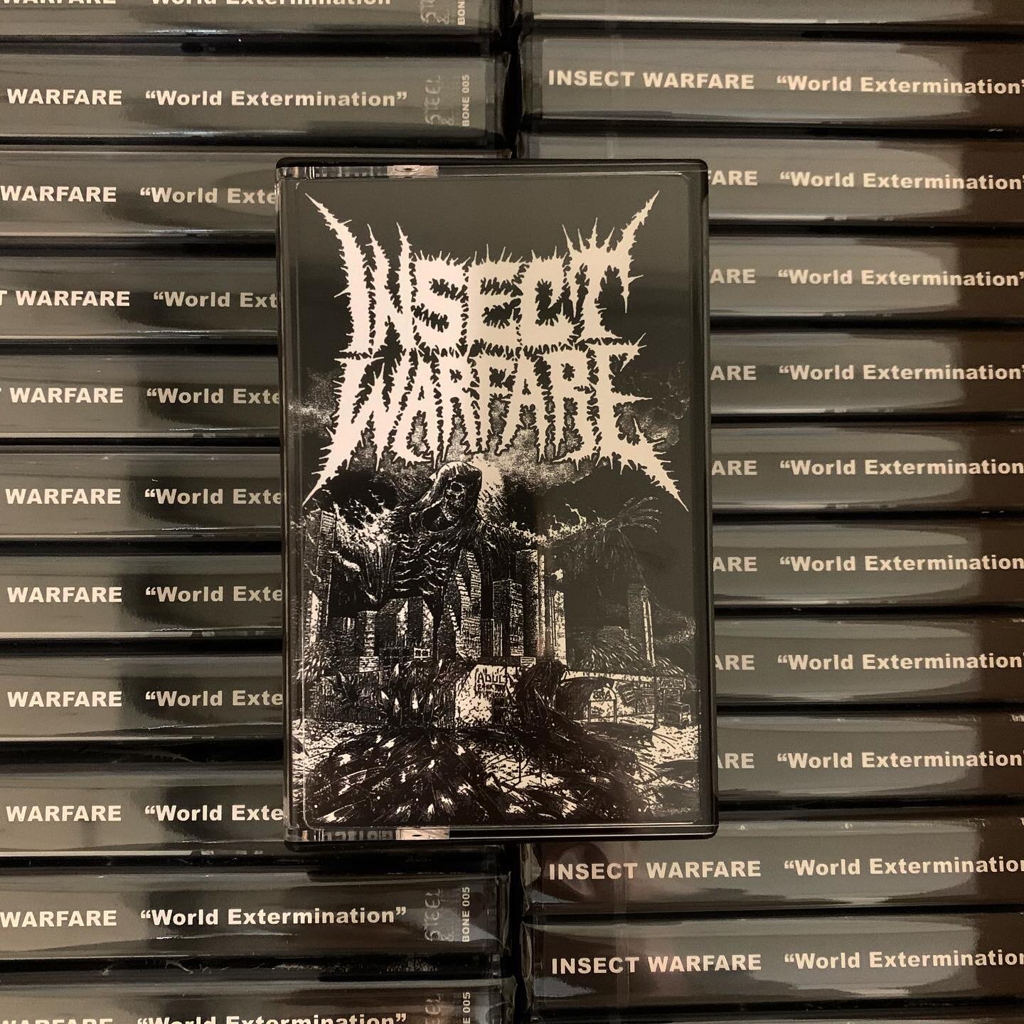 INSECT WARFARE 'World Extermination' CS (2nd Pressing